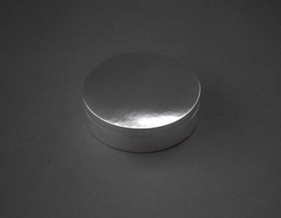 Dosa
Silver (2009).
Diameter 7 cm.
Pris 8 000 kr.